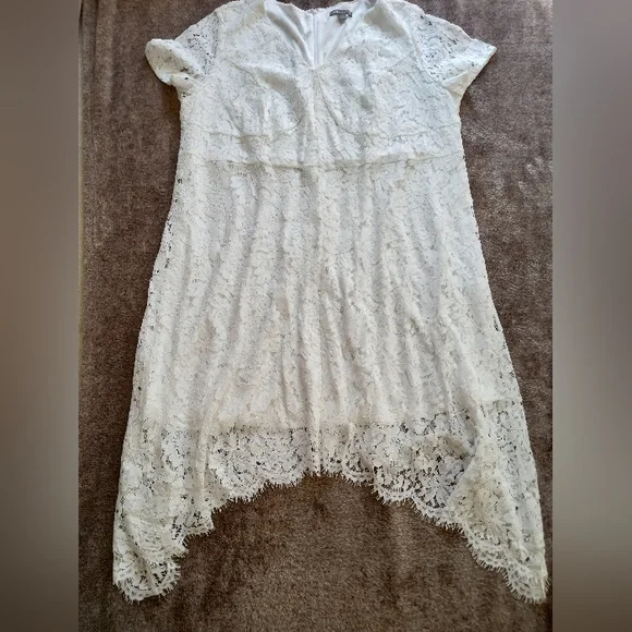 Jessica London lace overlay handkerchief dress - Picture 1 of 7